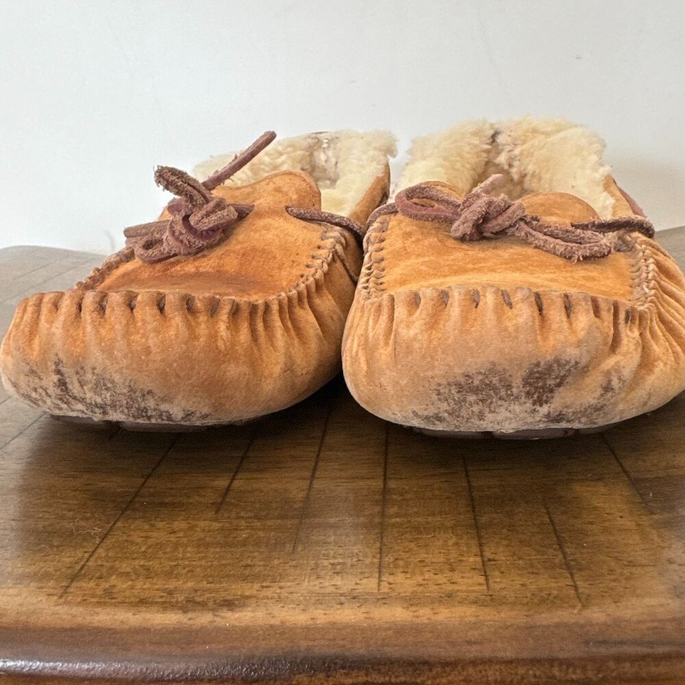 UGG Australia Women Dakota Moccasin Chestnut Slipper US Size 8 - Picture 7 of 13